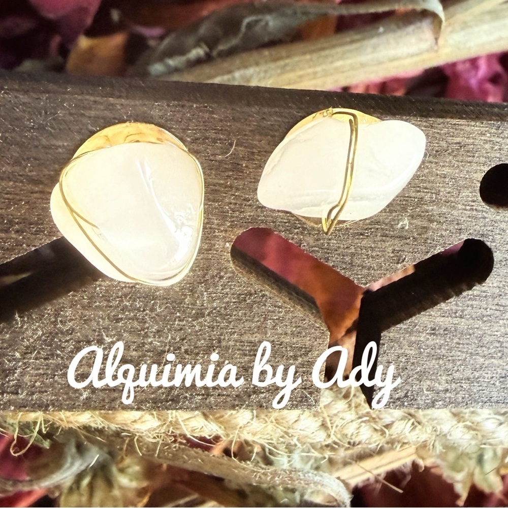 Alquimia Gold and Cream selenite Earrings